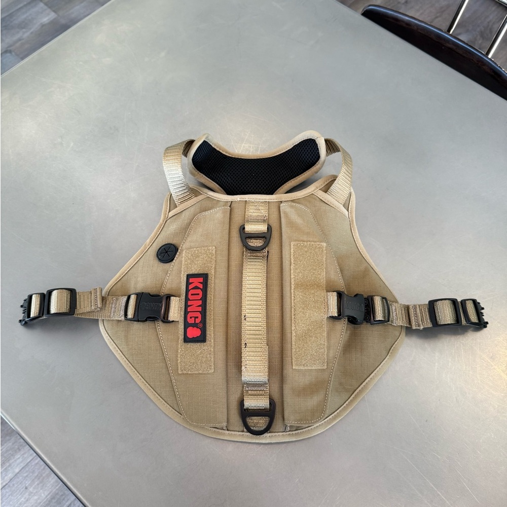 KONG Tan Dog Harness - Medium - NWOT